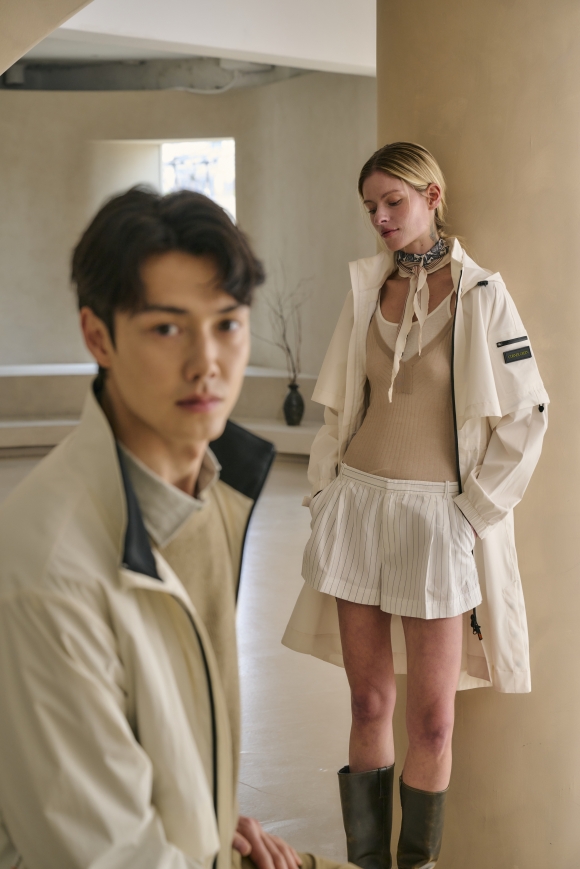 예스골프, 골프레인웨어 전문 브랜드 코너그린과 손잡고 본격 골프웨어 시장 공략